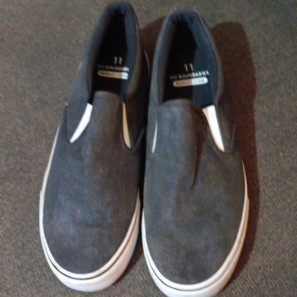 NWOT No Boundaries Memory Foam Slip On Shoes Mens Size 11 - Picture 1 of 6